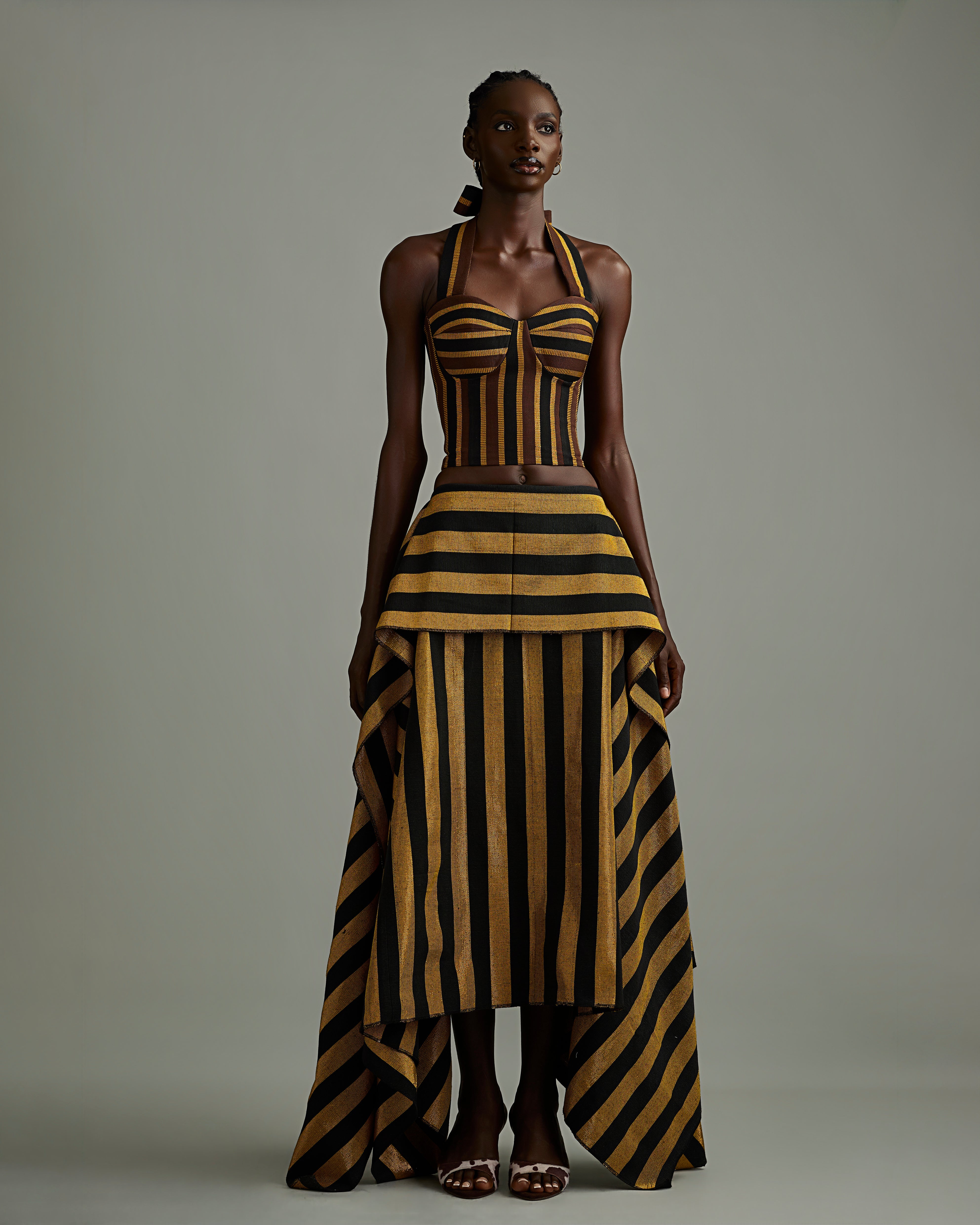 Ure woven Skirt in Gold 1