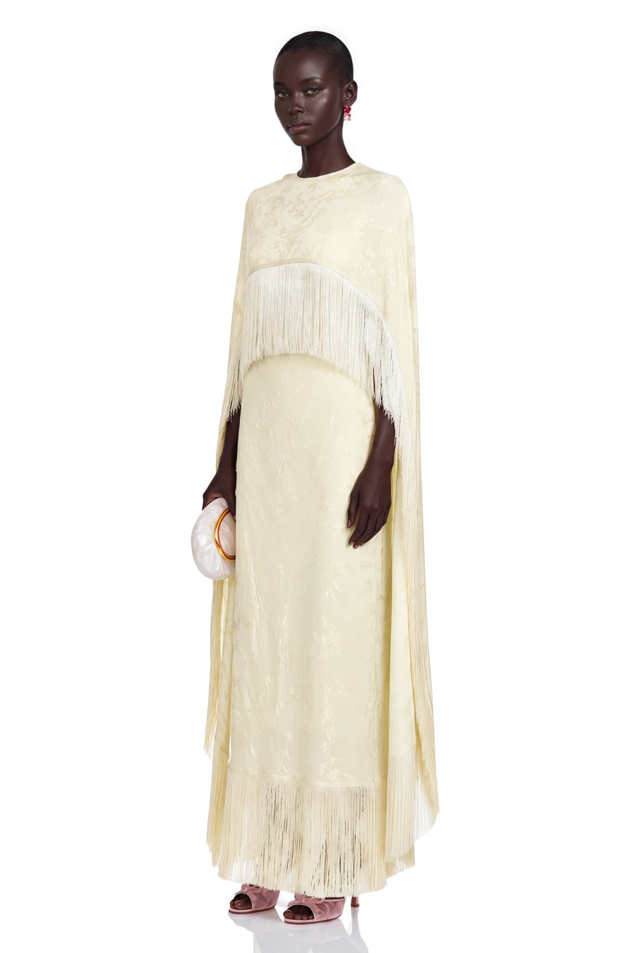 Vestido Maxi Amarillo Pálido Yolanda con Capa y Flecos