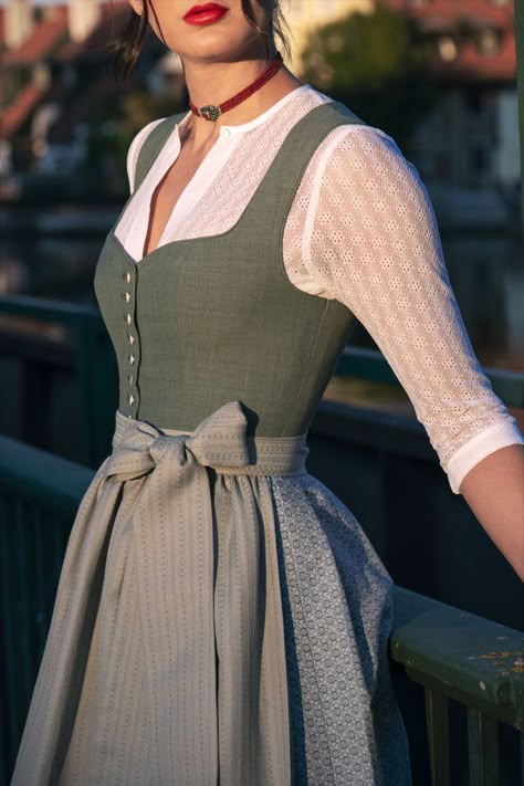 DirndlPop Farbe Jana Dirndl? Bayern?Kost¨¹me?f¨¹r?das?Bierfest	