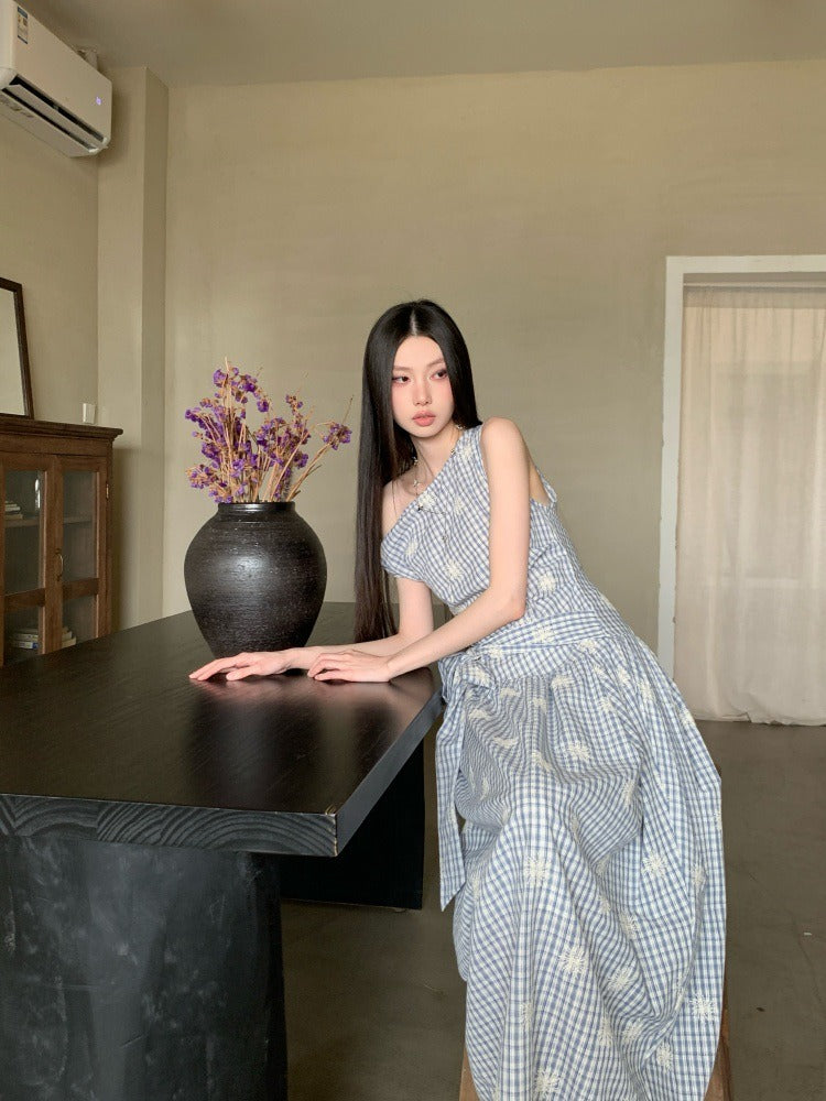 One-Shoulder Twist Asymmetric Embroidered Maxi Dress
