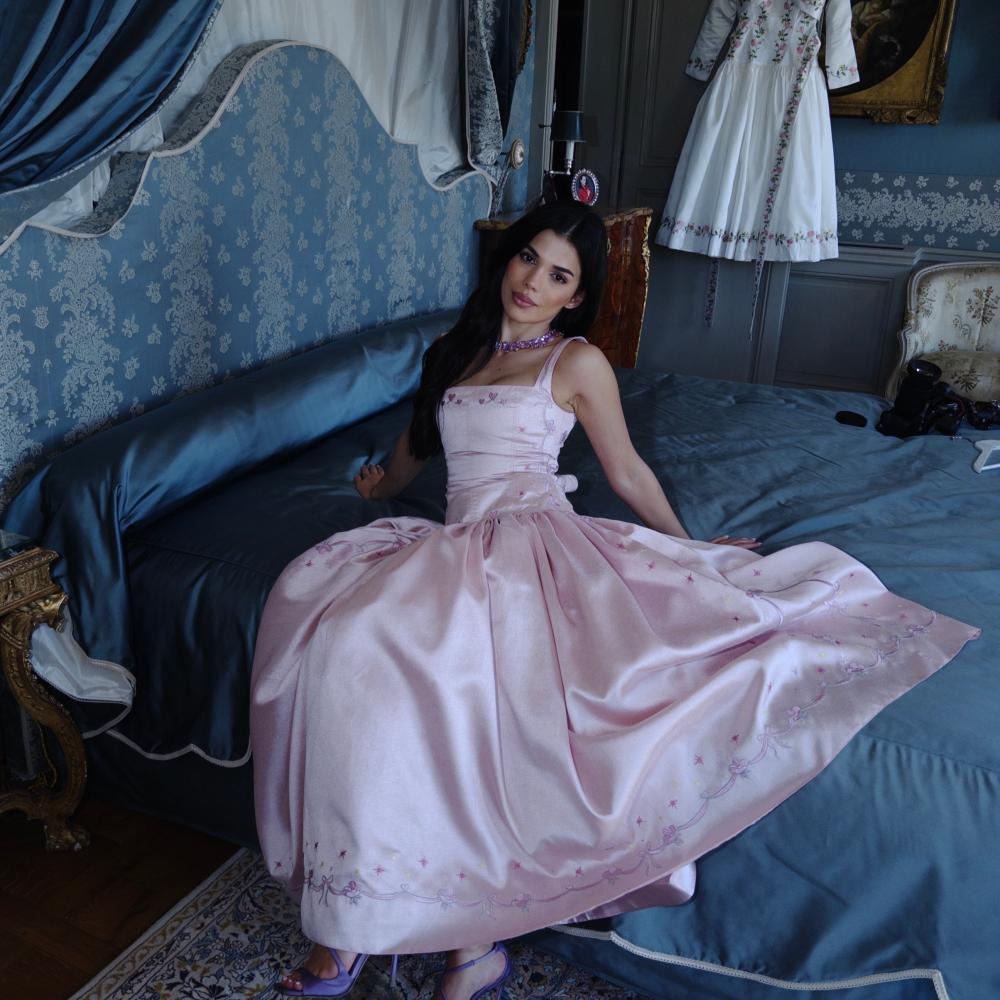 Pinky Swan Maxi Dress