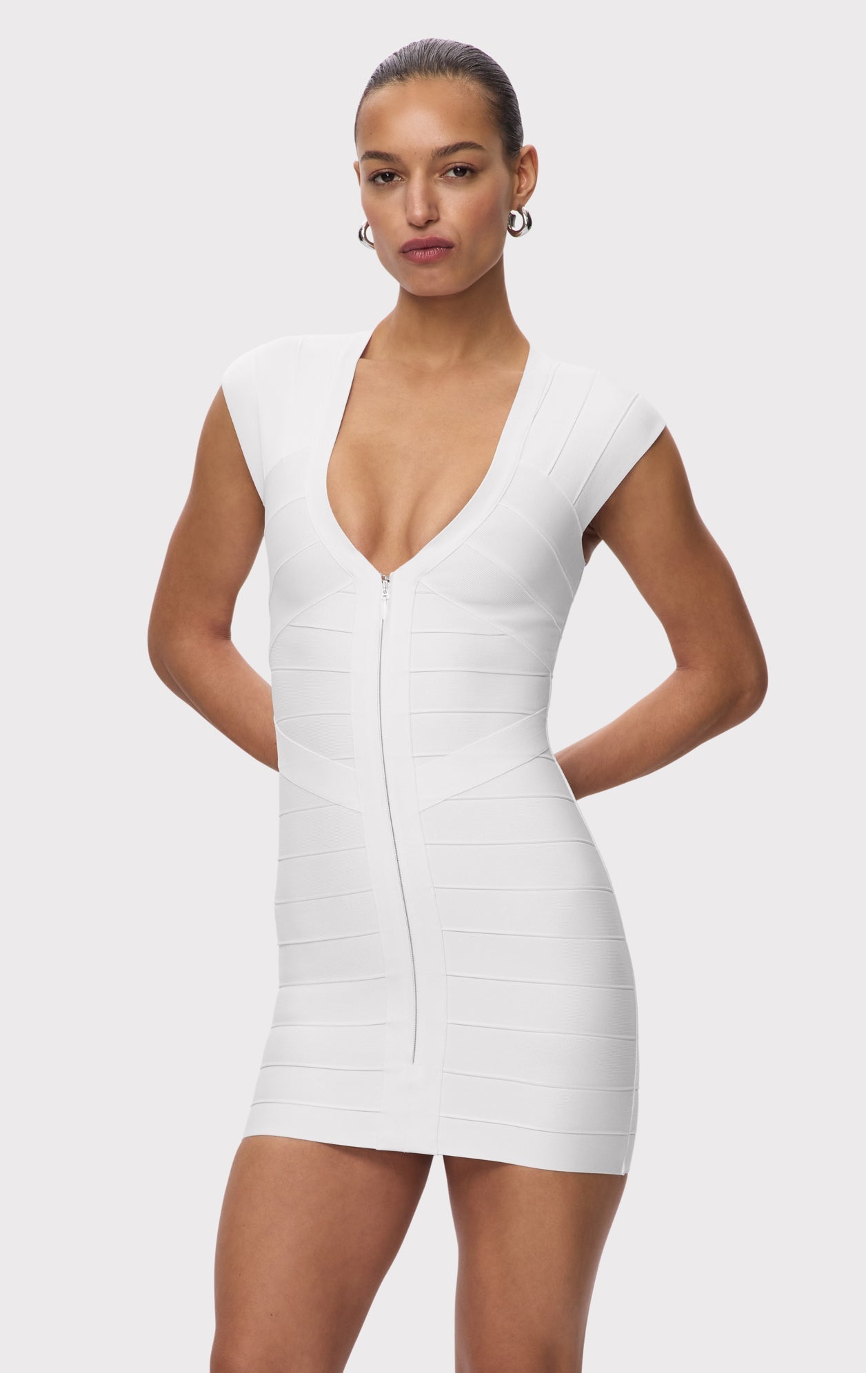 THE CHAMPAGNE DRESS