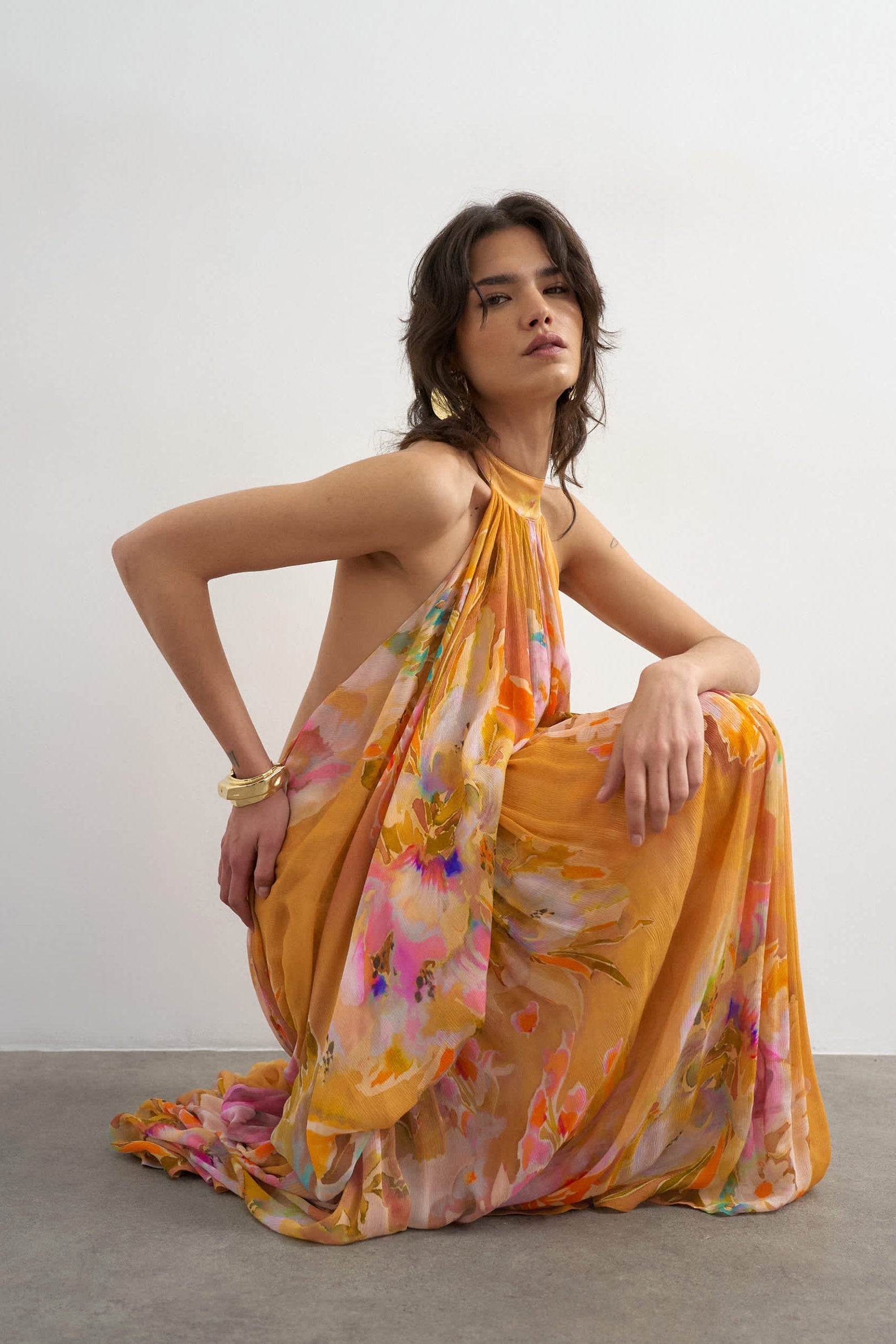 Topshop premium viscose blouson halter neck maxi dress with open back and train in handpainted floral print - Orange floral / EU 38