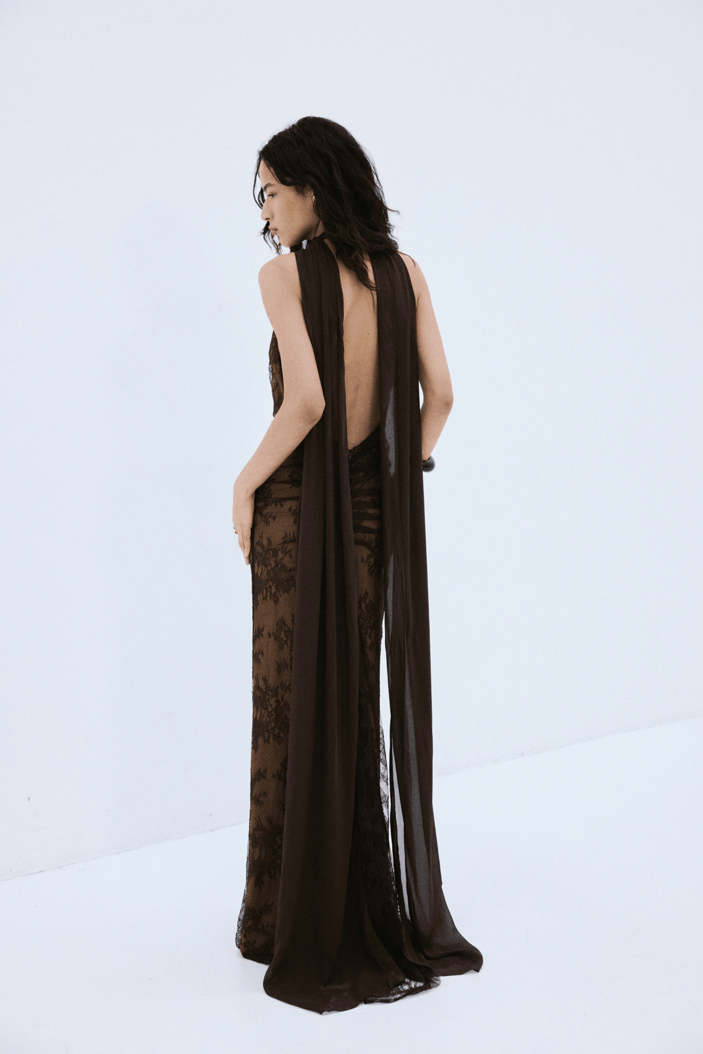 AMORA MAXI DRESS IN BROWN LACE TULLE