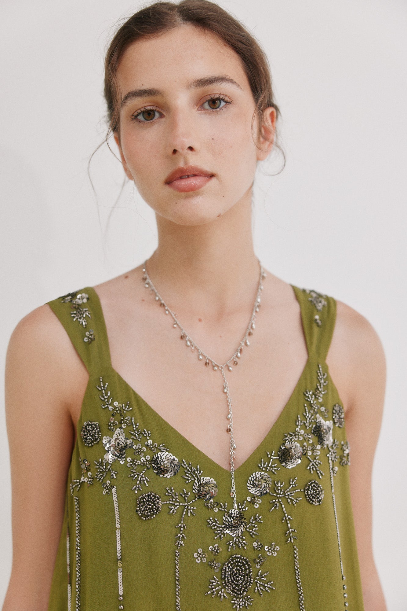 Aurore.Vestido abalorios
