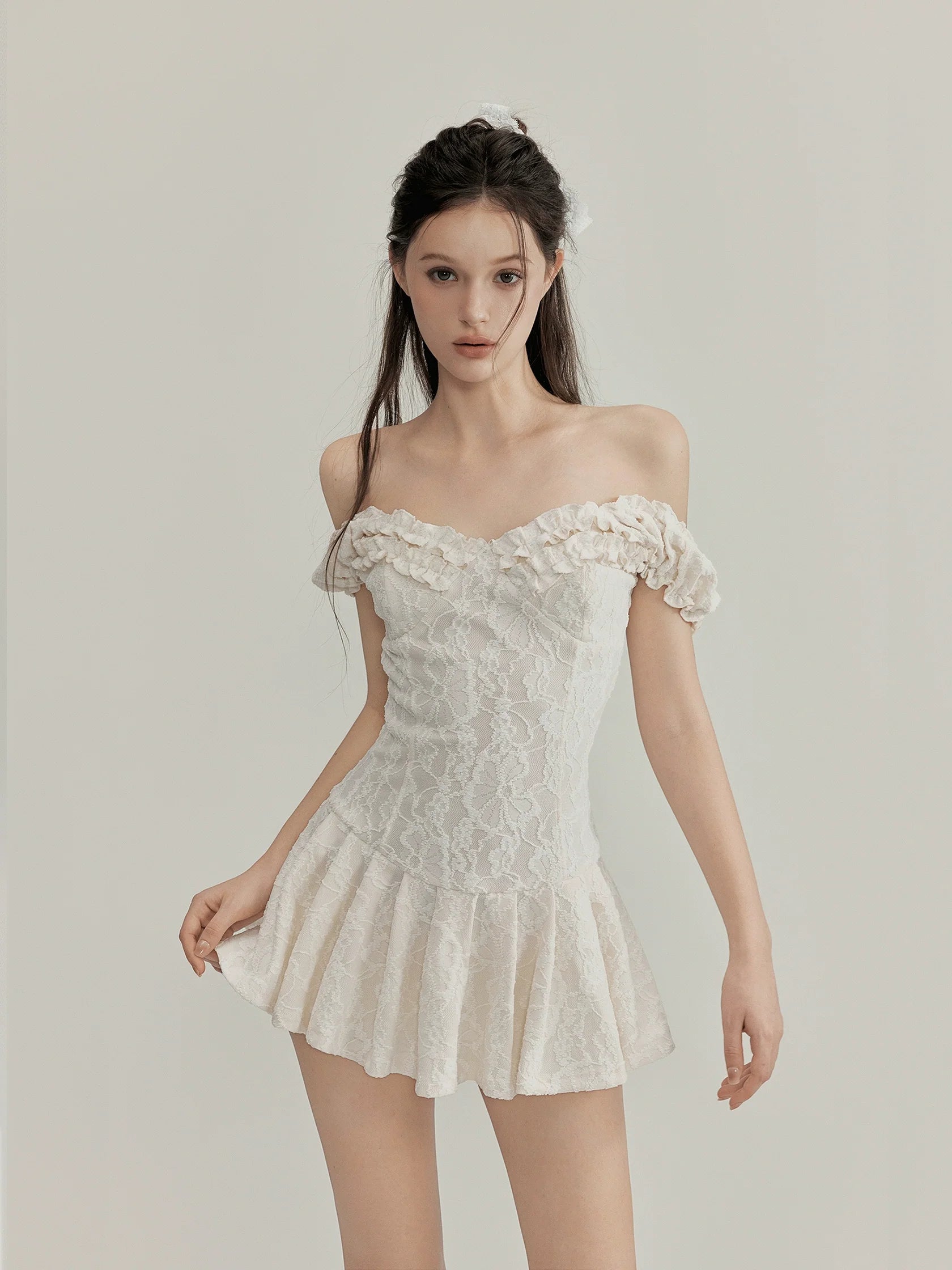 Ruffle Lace Off Shoulder Pleated Mini Dress - Off White / XS