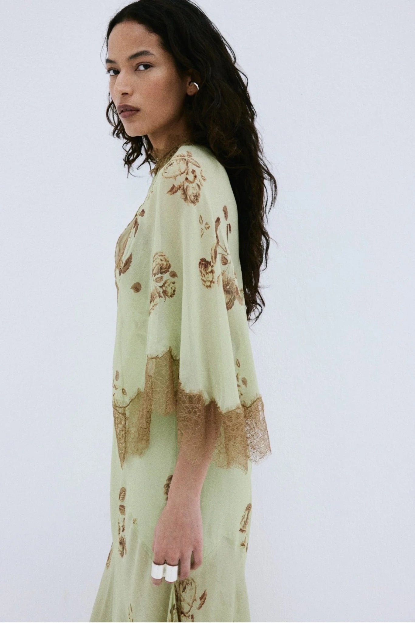 CIELO MIDAXI DRESS & CAPE IN ROSA PALO GREEN VISCOSE GEORGETTE