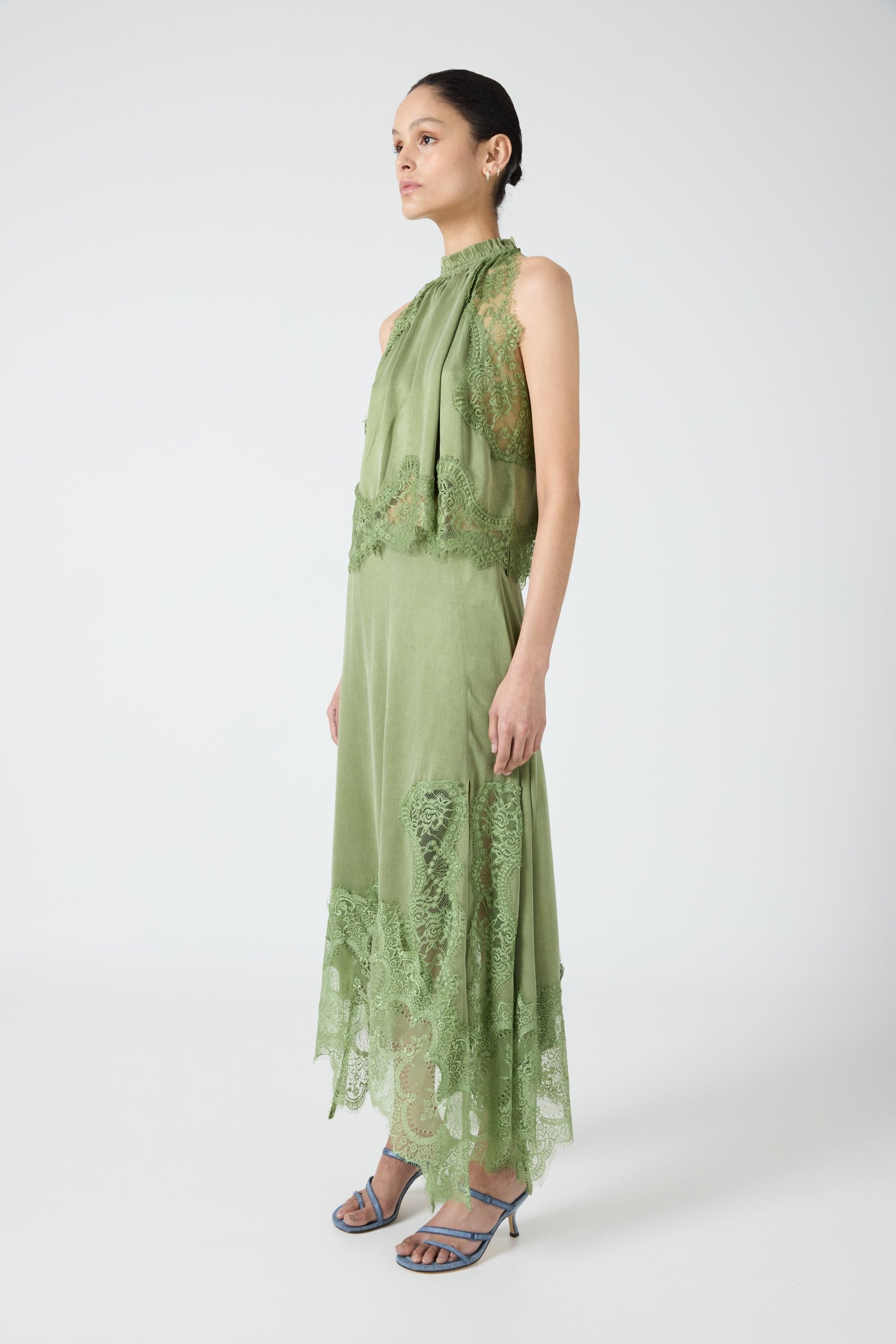 VISIONS LACE HANKERCHIEF TWO‑PIECE SET