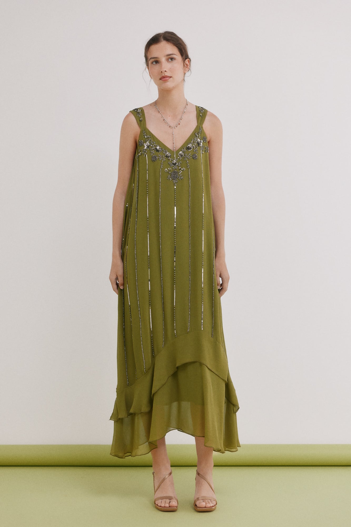 Aurore.Vestido abalorios